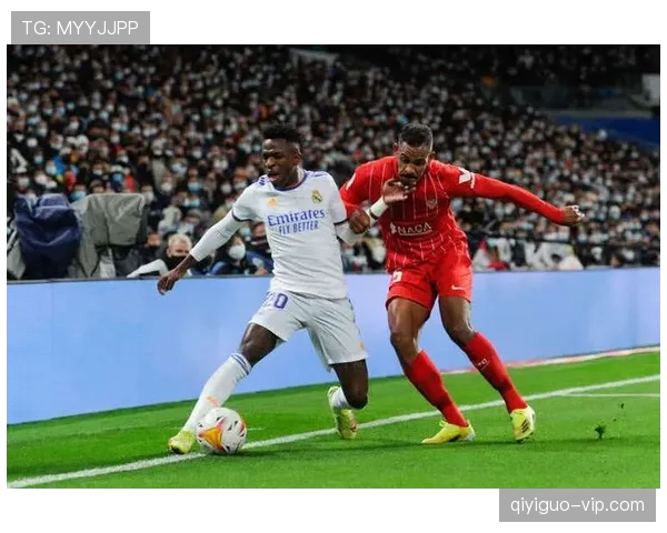 维尼修斯与本泽马的化学反应如何激活前者进攻效率