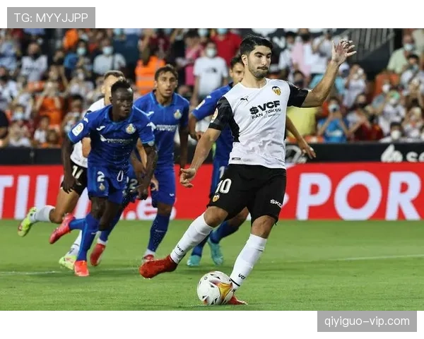 瓦伦西亚球迷抗议持续，球队稳定性承压，对主场表现造成影响