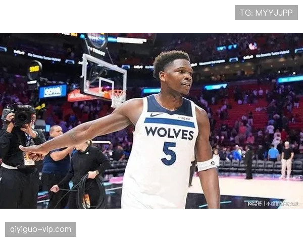 爱德华兹突破造成错位明显提升森林狼锋线攻击效率